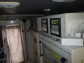 大気観測車（車内）